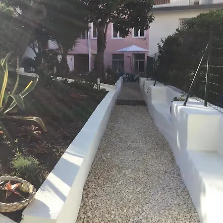 Casa Lobo N°33 In Campo D'ourique 3br Garden Oasis *