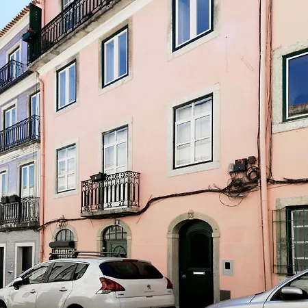Apartment Casa Lobo N°33 In Campo D'ourique 3br Garden Oasis Lissabon